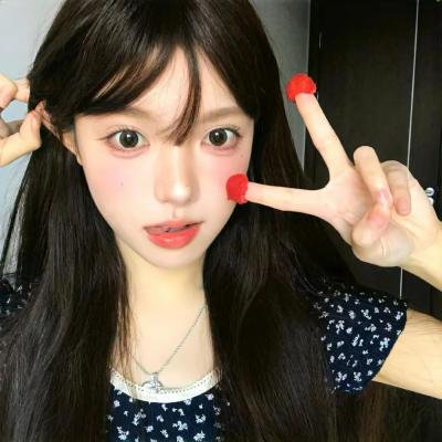 在街上的壁画海报
